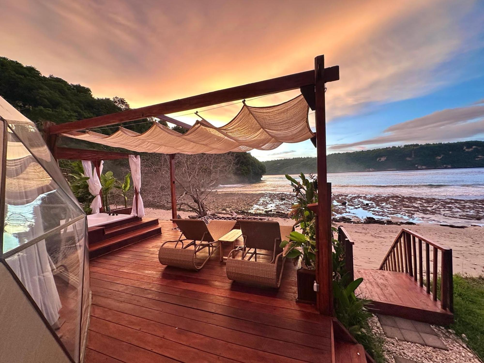 נוסה פנידה Beachfront Luxury Dome Villas - Gamat Bay Resort מראה חיצוני תמונה